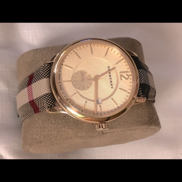 Authentic Burberry Unisex Quartz Watch BU10001 - Picture 2 of 5